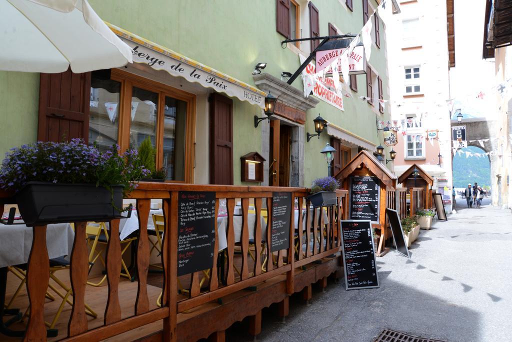 Auberge De La Paix Briancon  Exterior photo