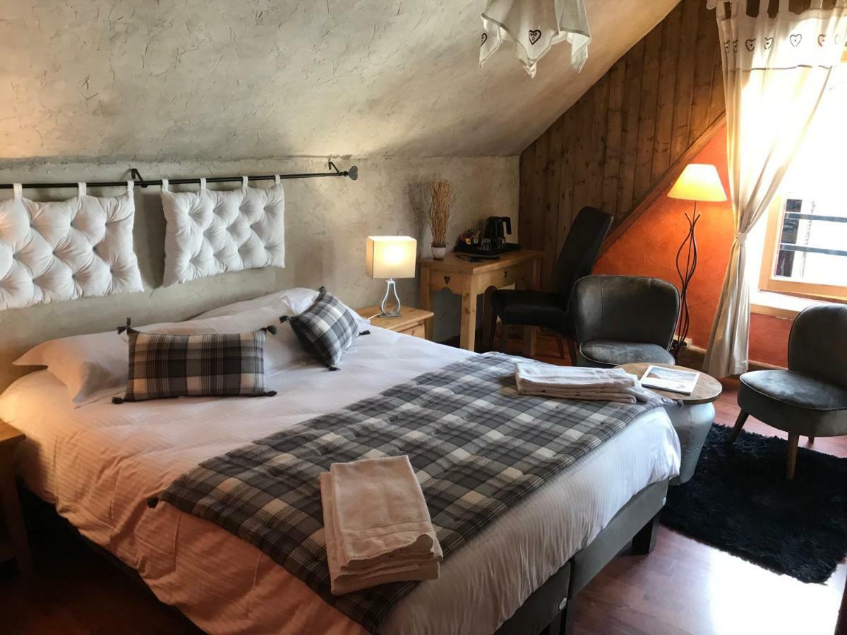 Auberge De La Paix Briancon  Exterior photo